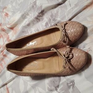 Gaia Bellagio textured nude block heel pumps